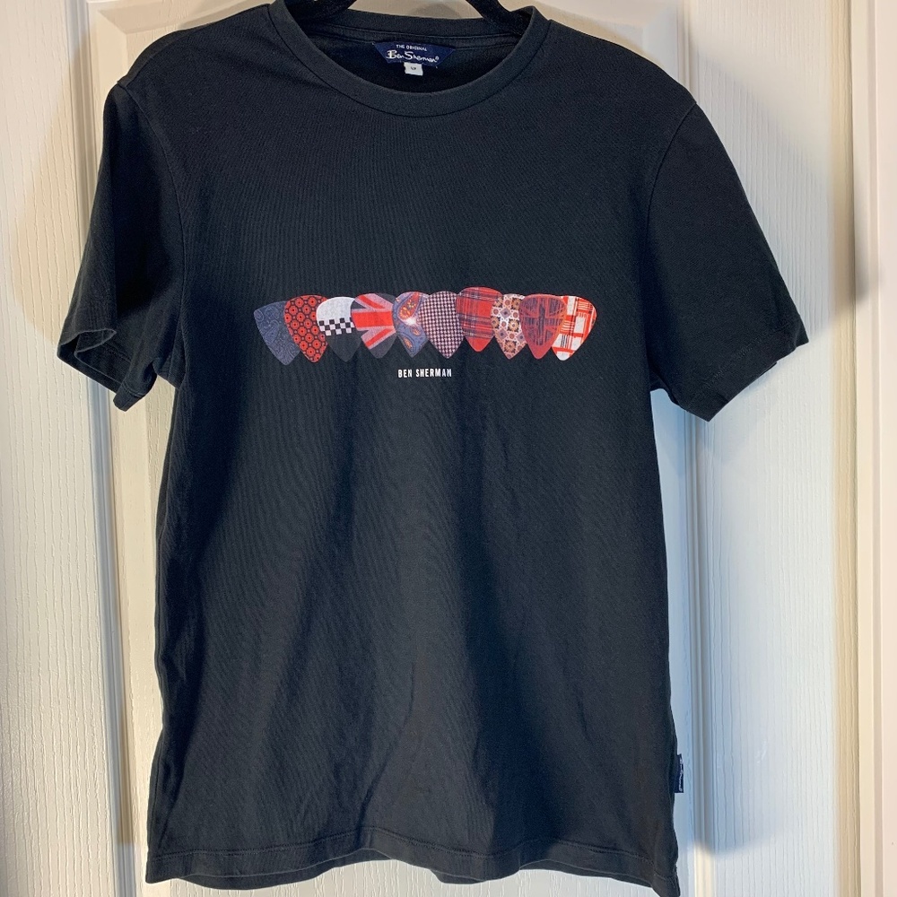 Ben Sherman Black Graphic T-Shirt | British‎ Music Vibe